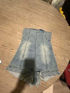 Edikted Winnie Strapless Washed Denim Romper #concert #country #summervibes